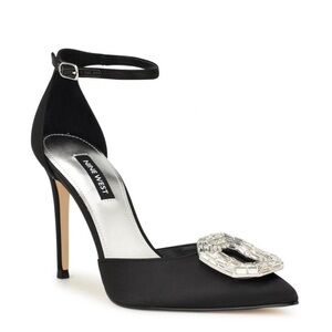 NWT Nine West Pointy Toe Ankle Strap Pumps